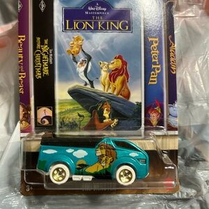 Disney Teal Lion King Kids Toy Truck with Character Art Hot Wheels